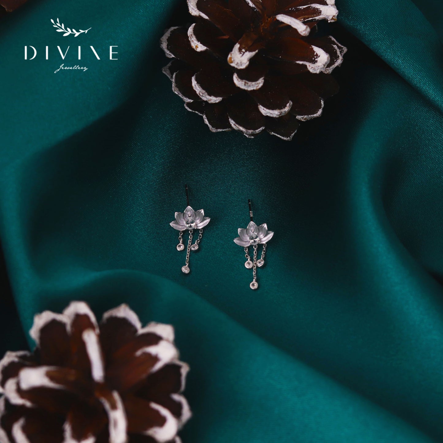 Silver earrings 050