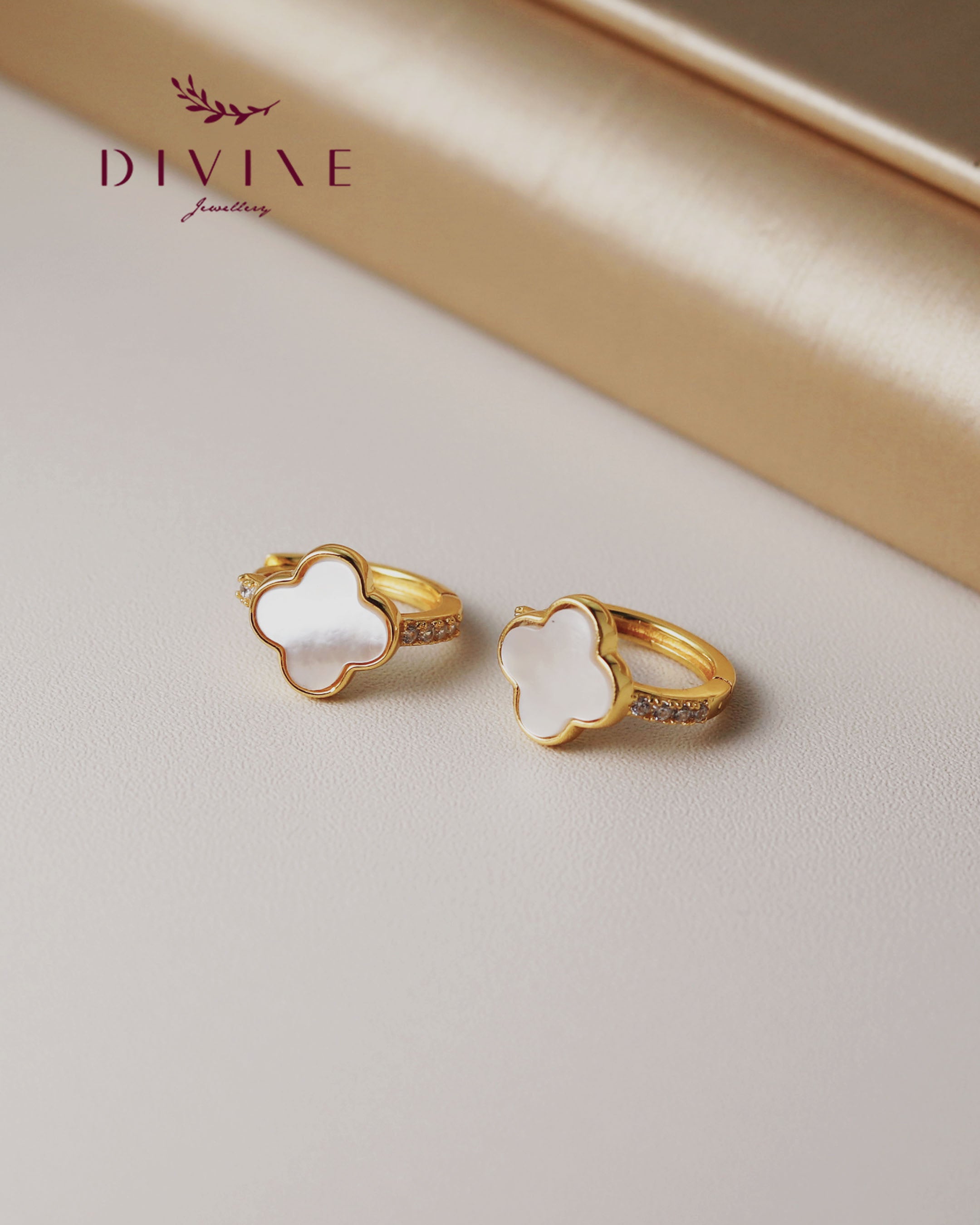Silver earrings 138