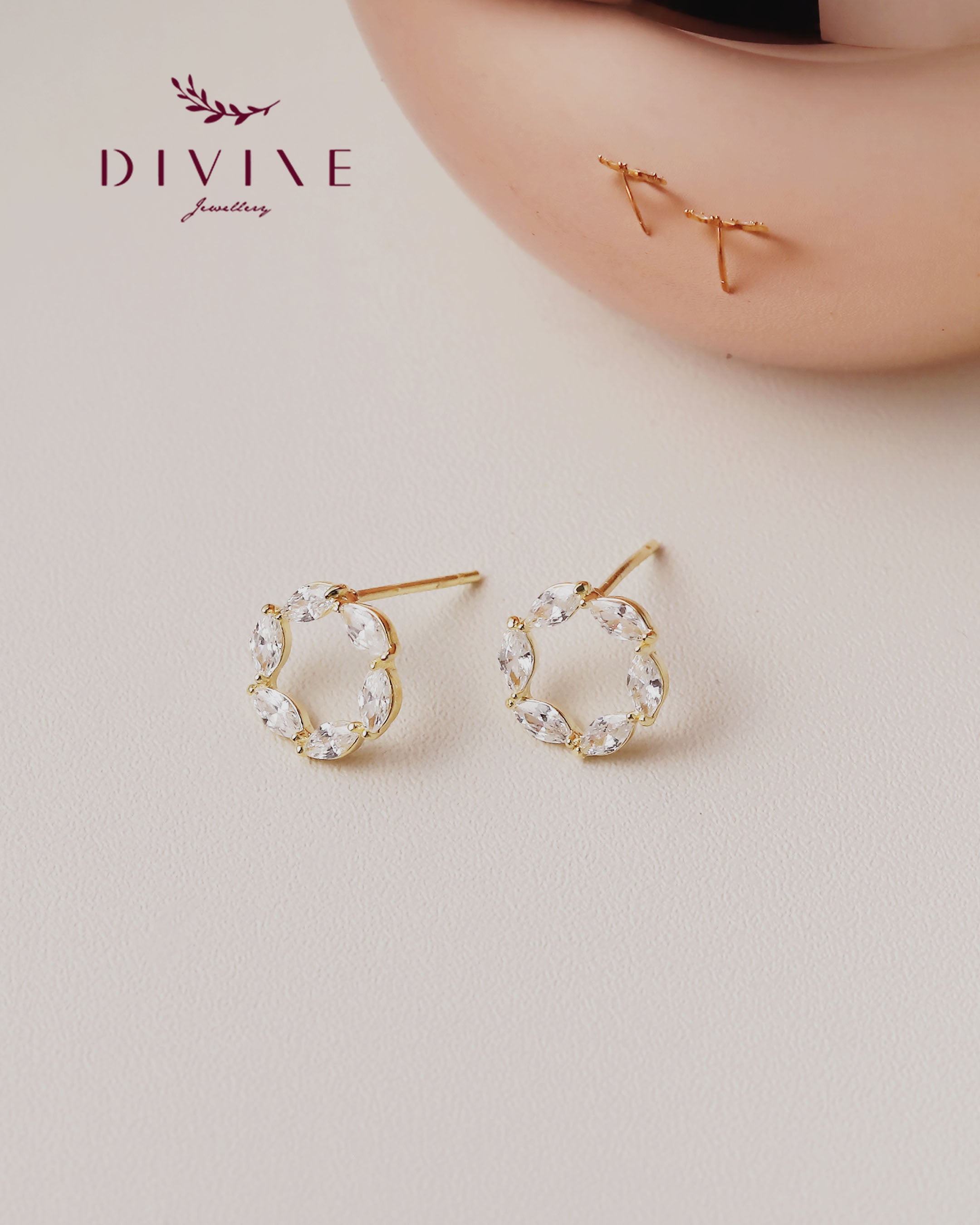 Silver earrings 154