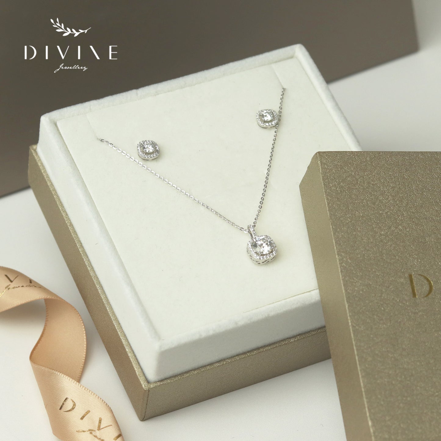 Moissanite Set 06