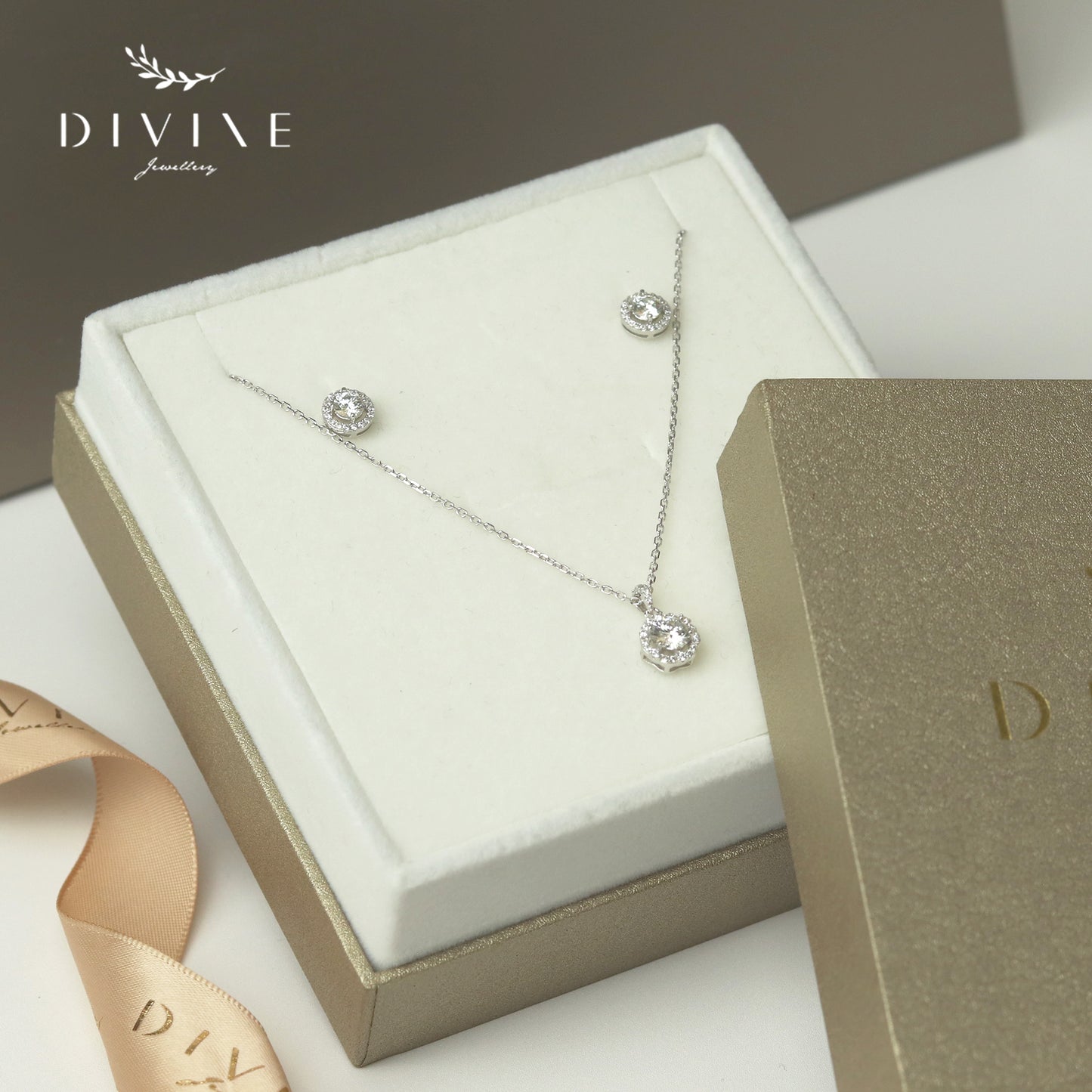 Moissanite Set 09