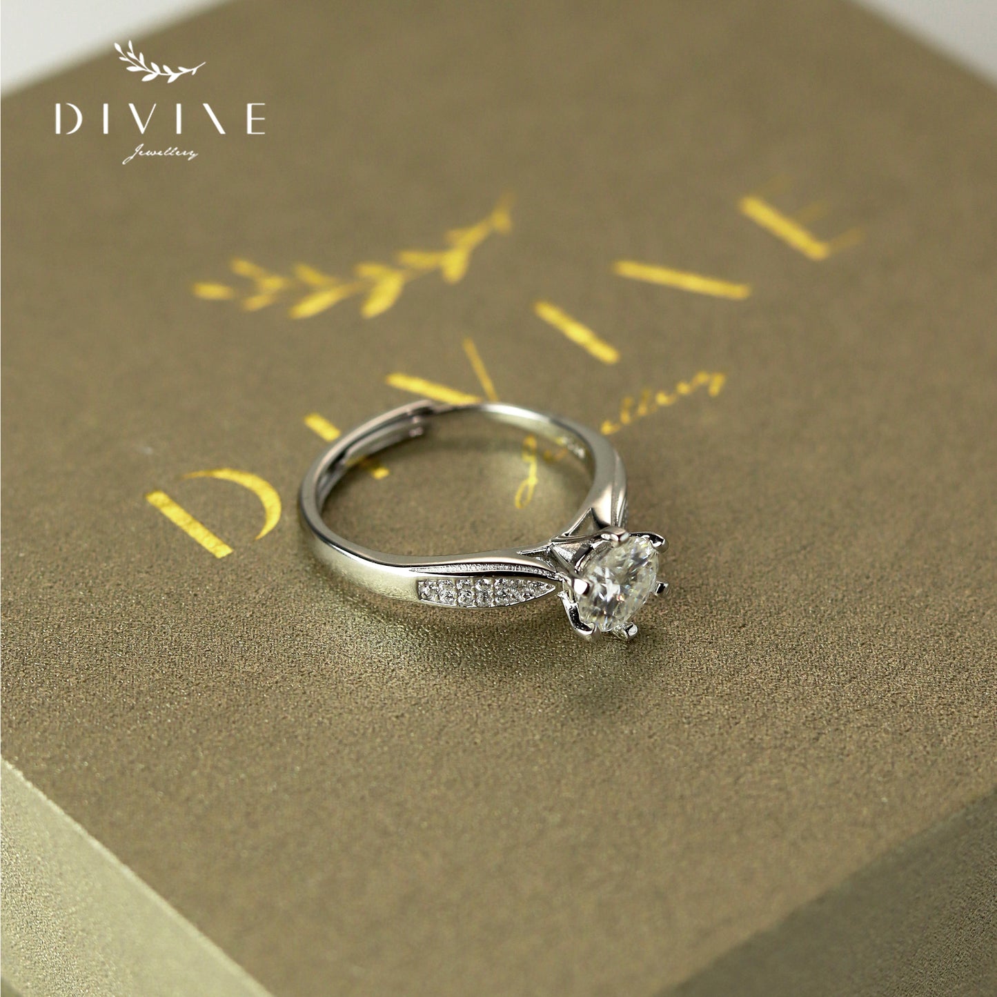 Moissanite Rings 02