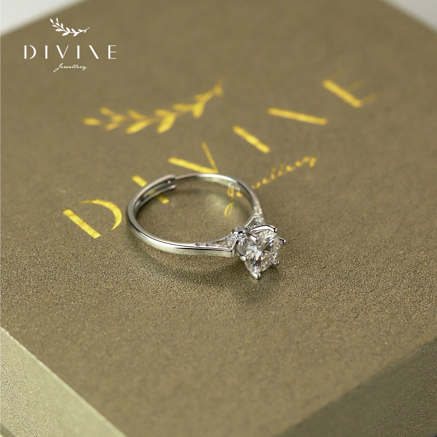 Moissanite Rings 03 – Divine Jewellery