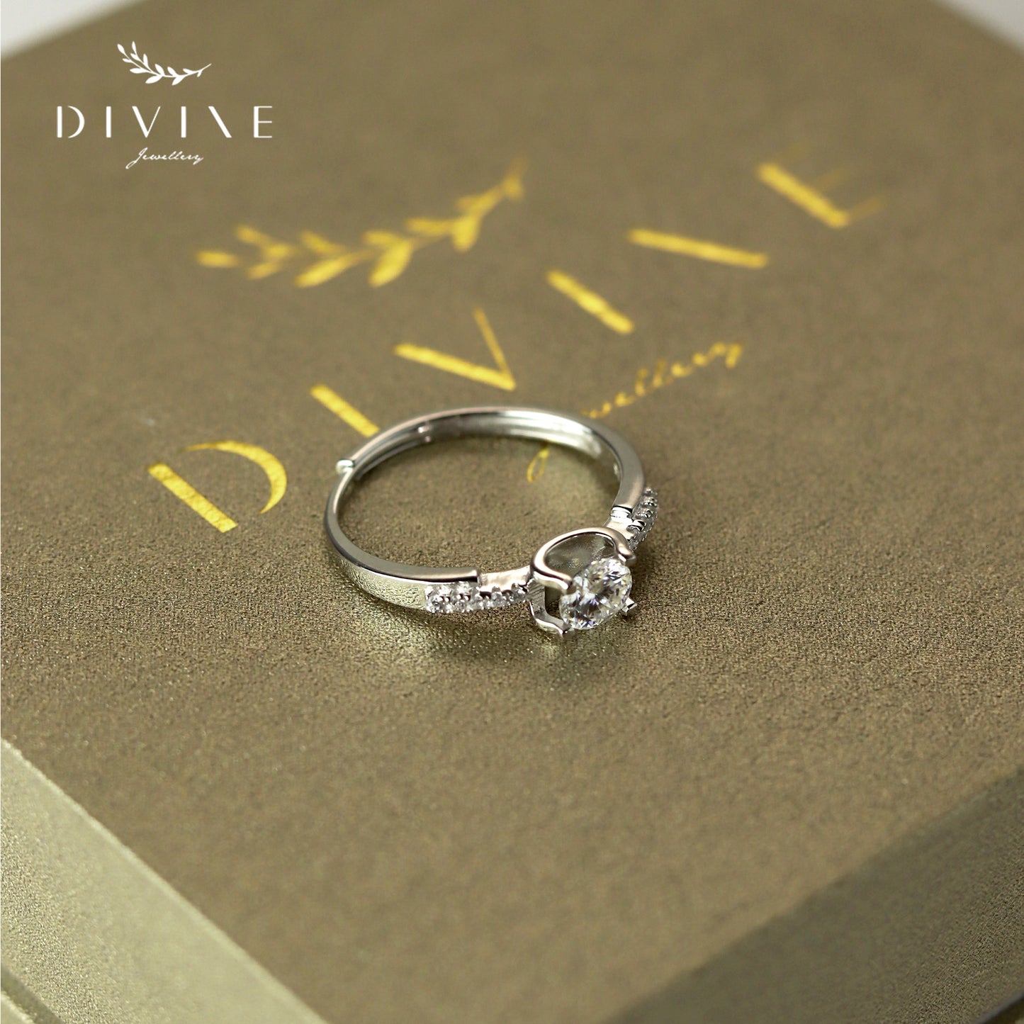 Moissanite Rings 06