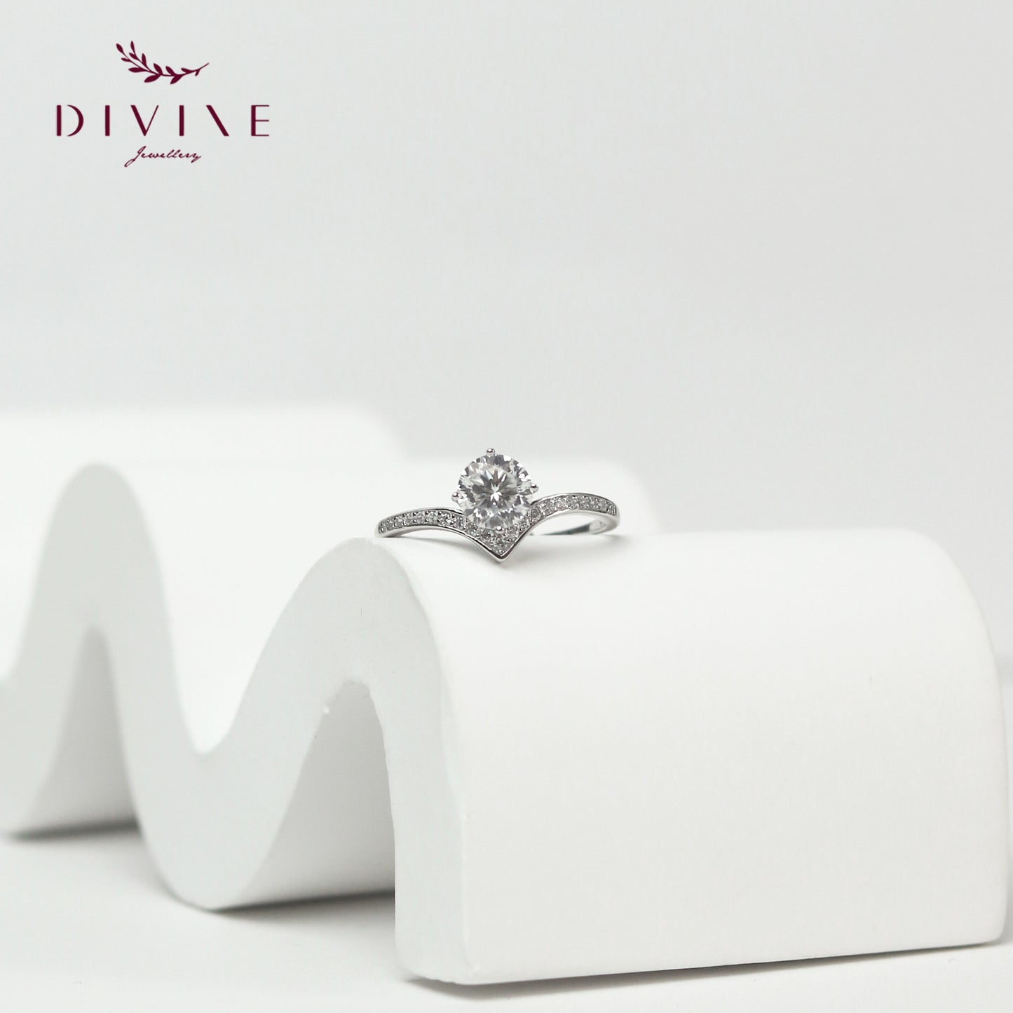 Moissanite Rings 10