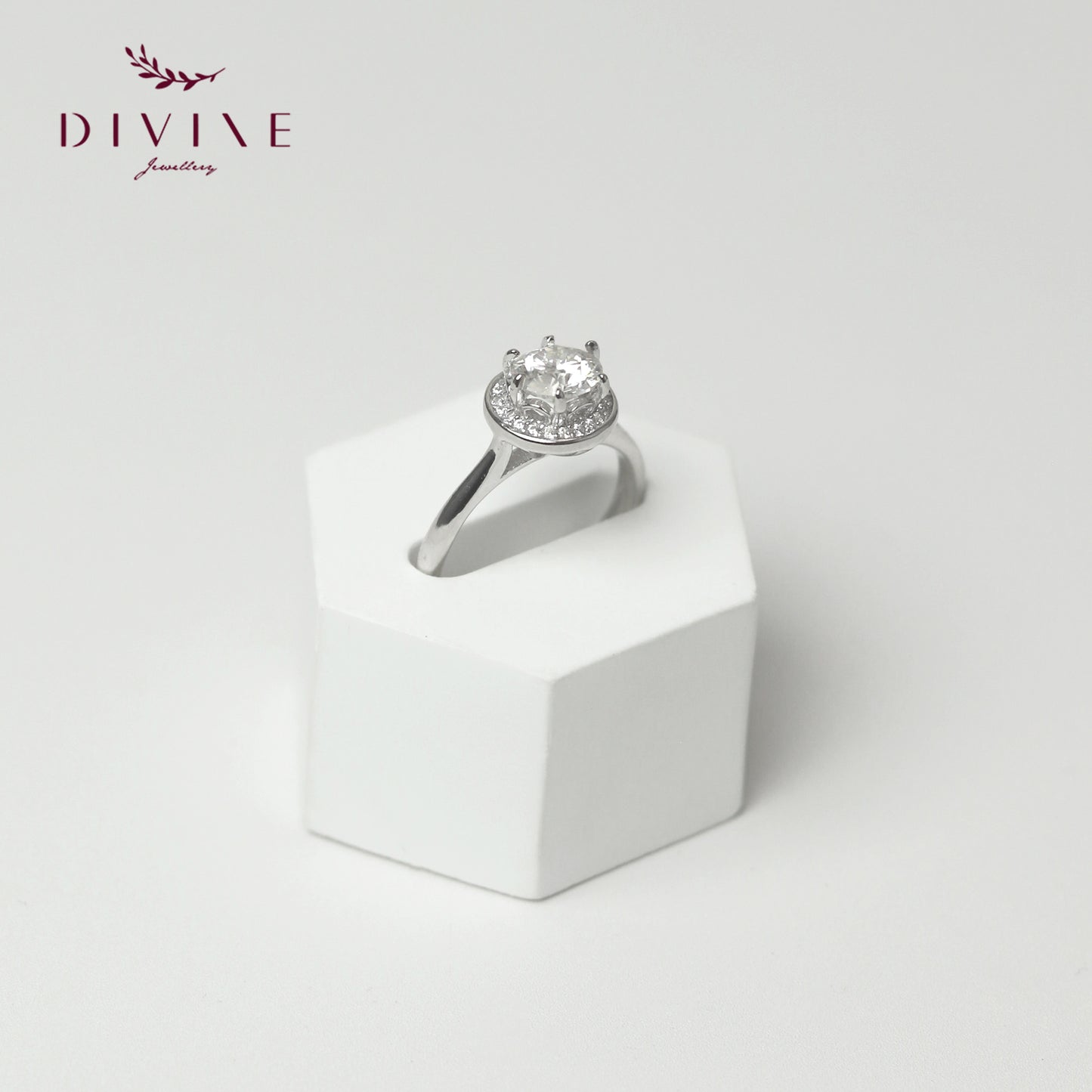 Moissanite Rings 13