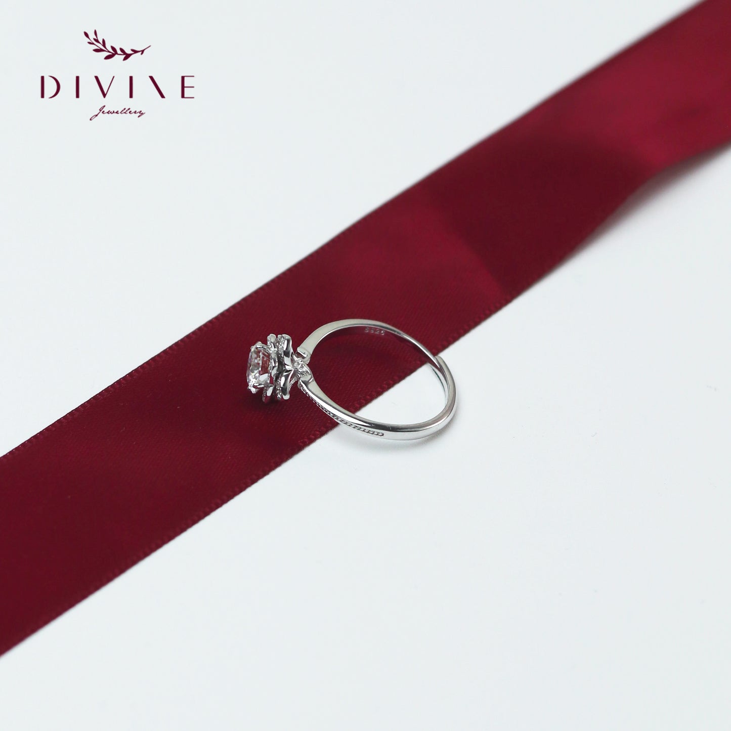 Moissanite Rings 18