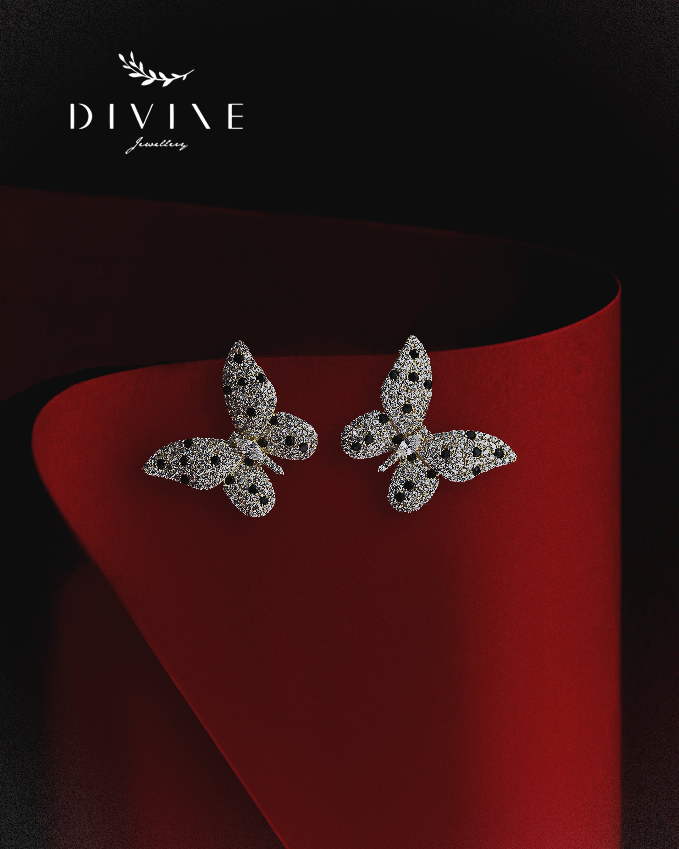 Silver earrings 323